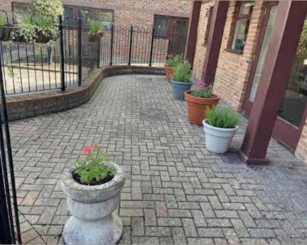 Emmaus garden